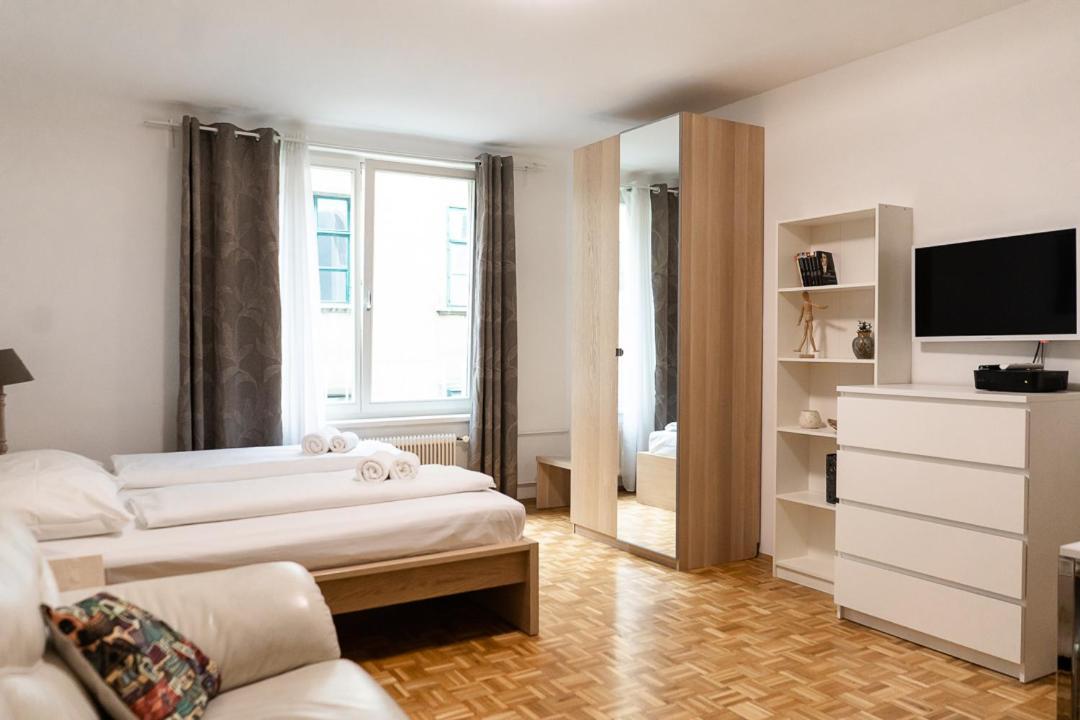 Central Living - Stephansdom Apartments Viyana Oda fotoğraf